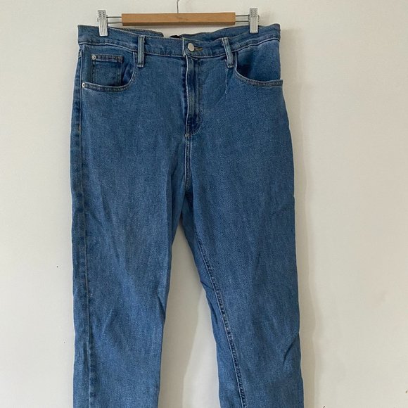 BDG - Girlfriend High Rise Jeans - Picture 2 of 2